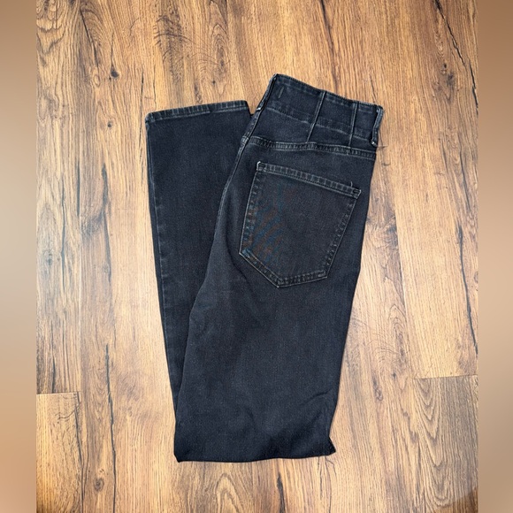 Express Women’s Black Jeans Straight Leg - Picture 3 of 4